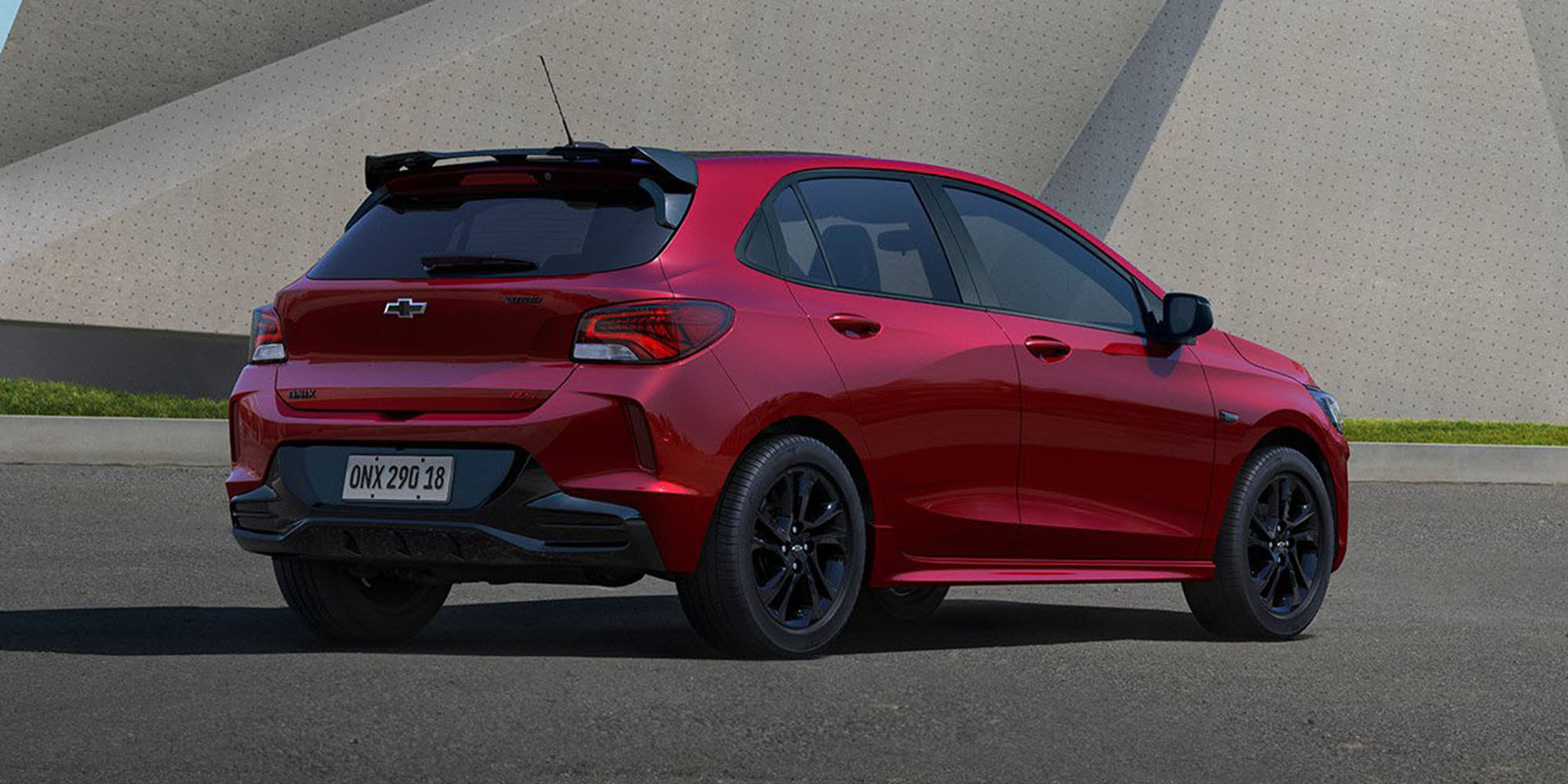 Vista lateral trasera del Chevrolet Onix turbo 2026